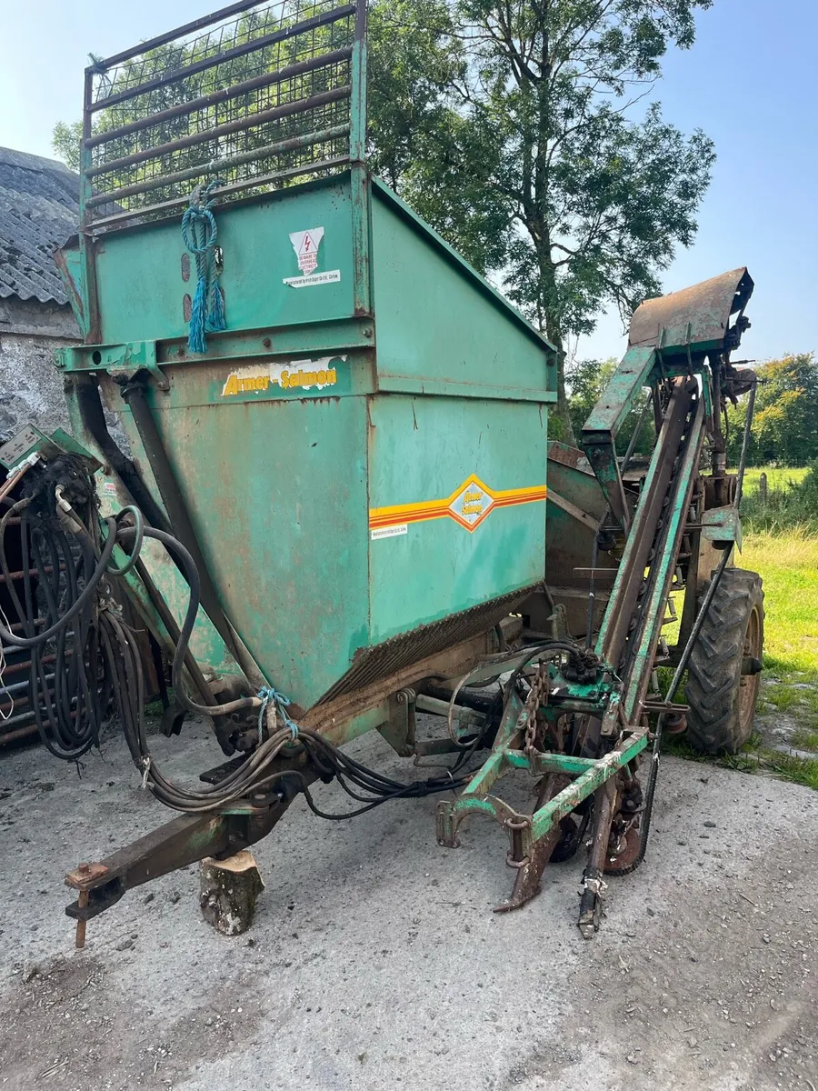 Beet harvester armour salmon - Image 1
