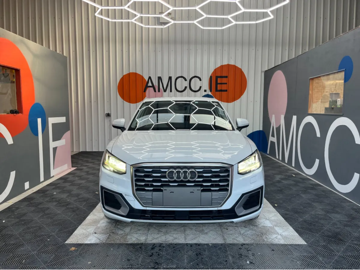 Audi Q2 1.0 TFSI SPORT / 20k KMs / HEATED SEATS , - Image 2