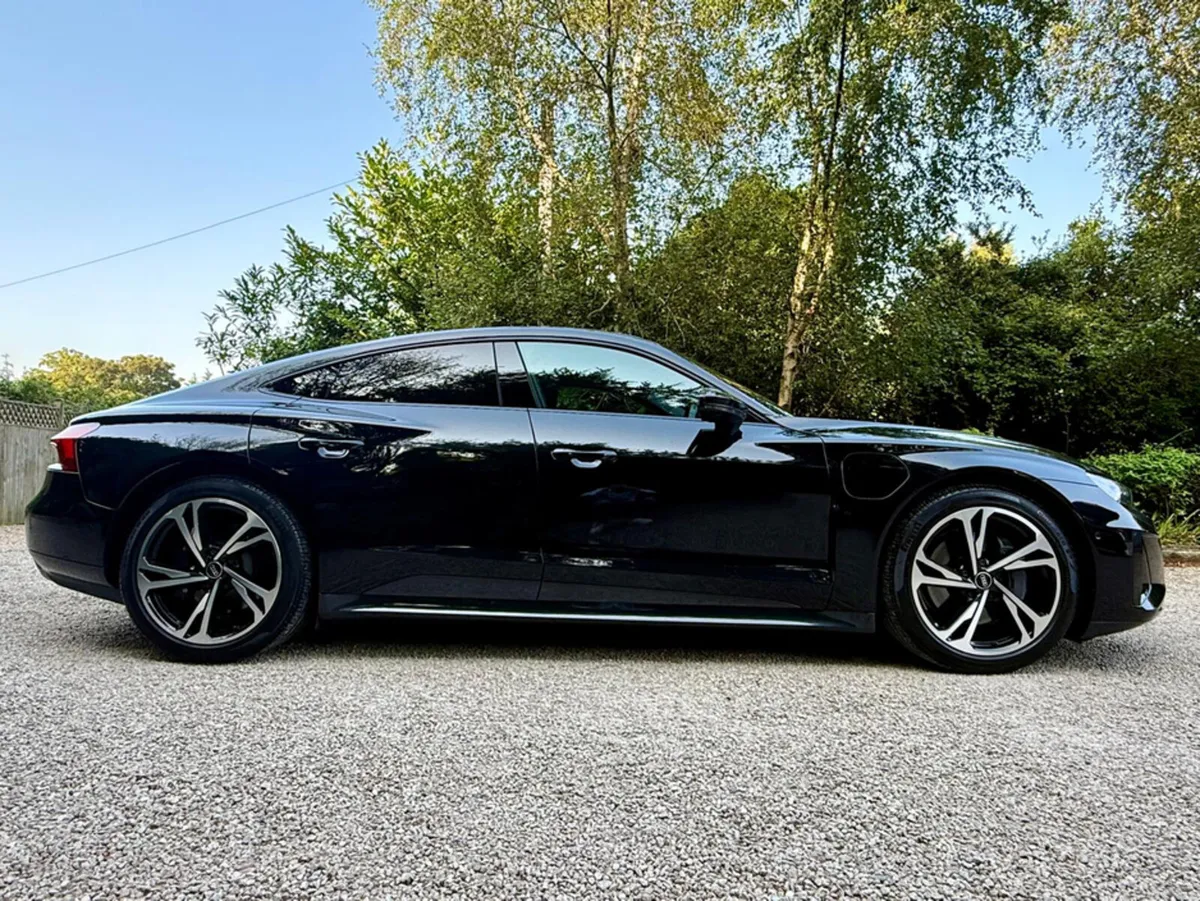 Audi e-tron GT quattro *All Black…Bang and Olufsen - Image 2