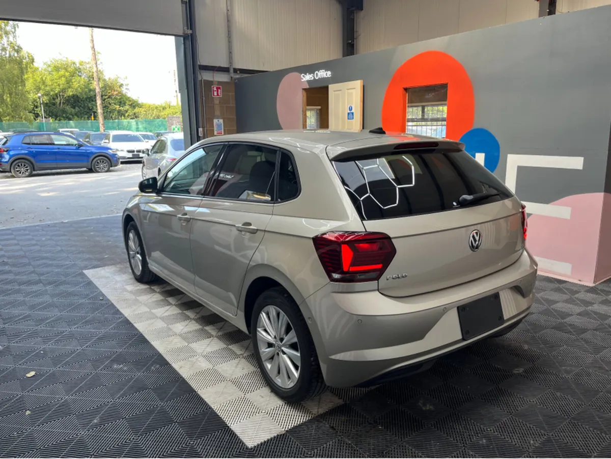 Volkswagen Polo 1.0 TSI HIGH LINE / 68k KMs / REVE - Image 4