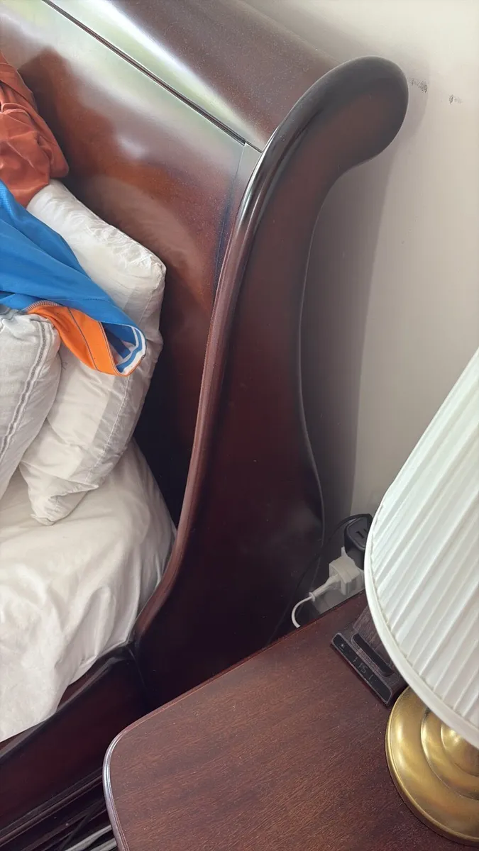 Bed - Image 1