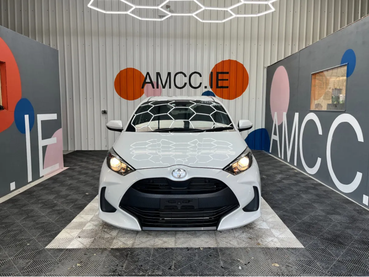 Toyota Yaris 1.0 PETROL / 39k KMs / REVERSE CAMERA - Image 2