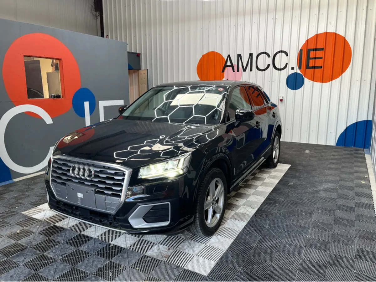 Audi Q2 1.0 TFSI SPORT / 44k KMs / HEATED SEATS , - Image 3