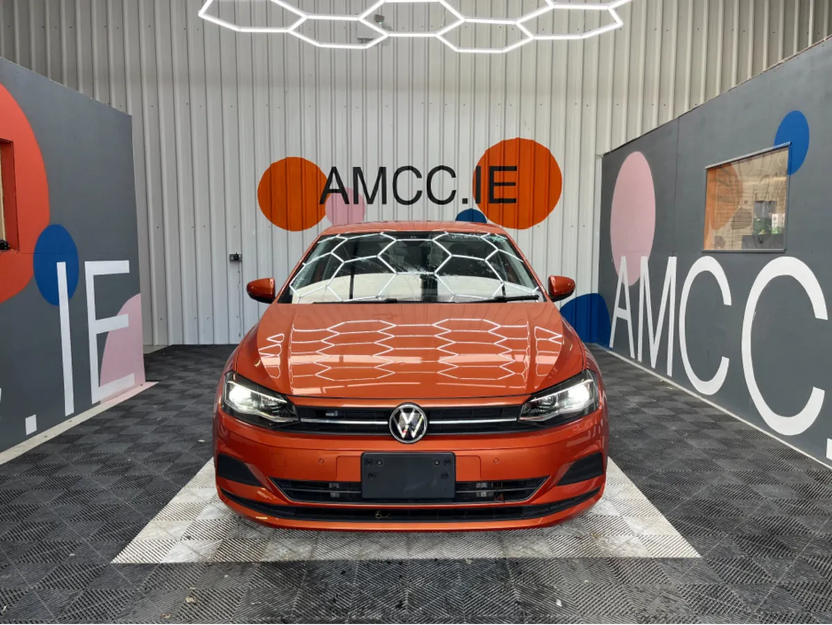 Volkswagen Polo 1.0 TSI COMFORT LINE / 4k KMs / RE - Image 2