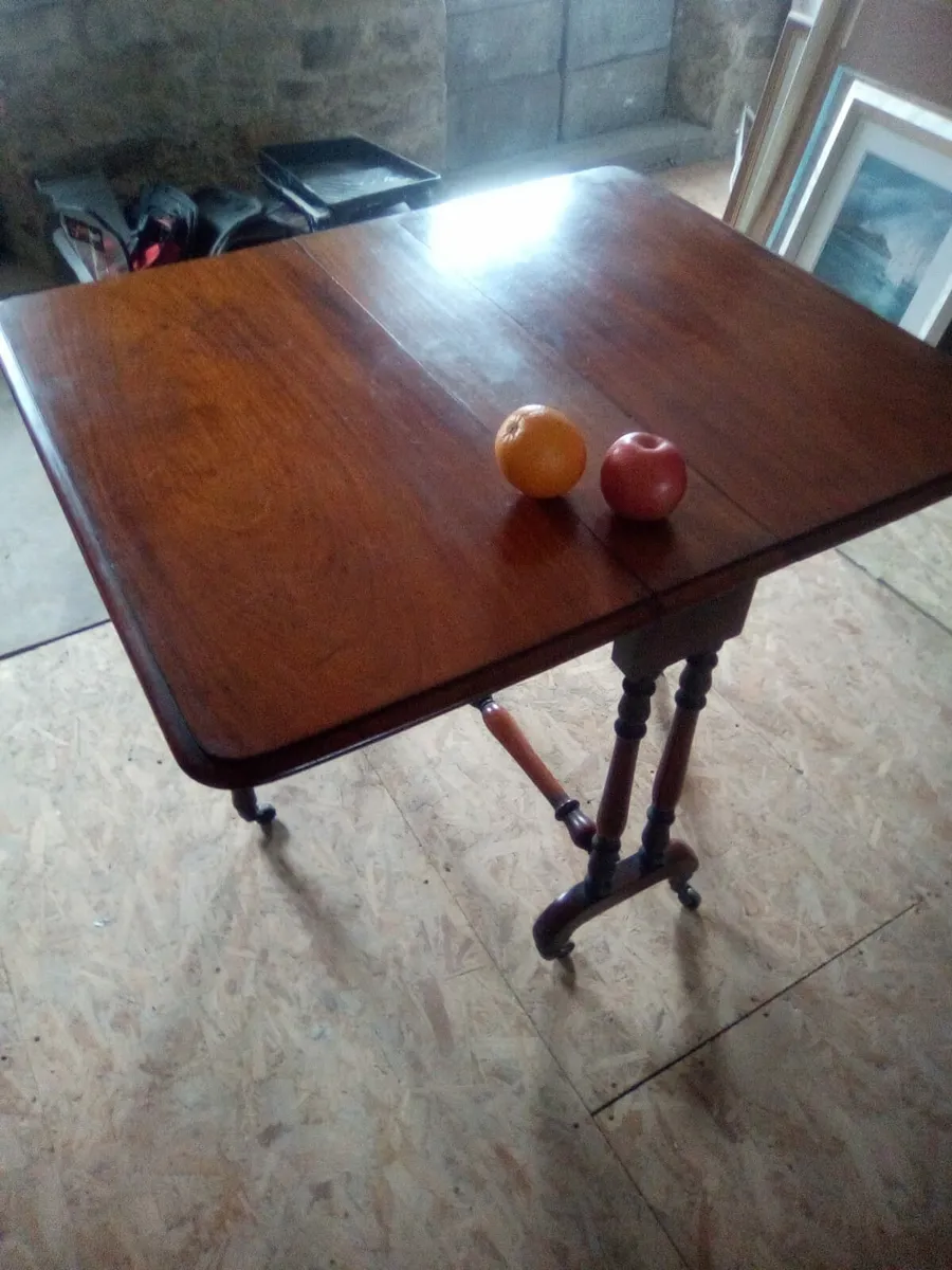 Pembroke table - Image 4