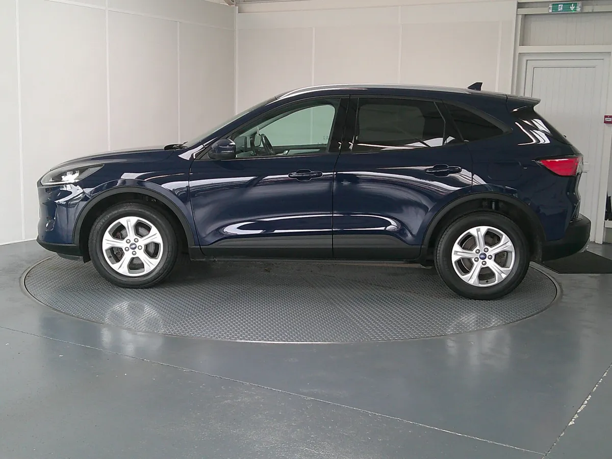 Ford Kuga 2021 - Image 4
