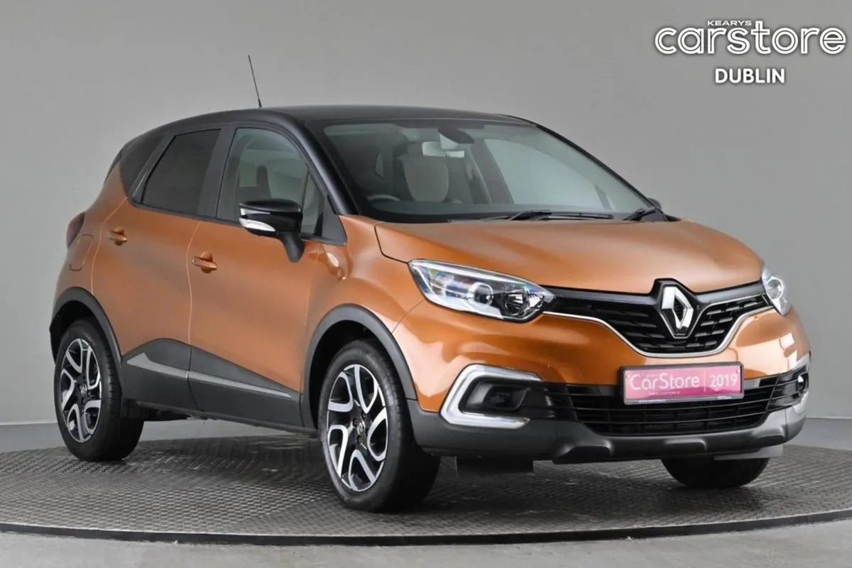 Renault Captur 0.9 TCE 90bhp Iconic 5spd 2tone Ro - Image 1