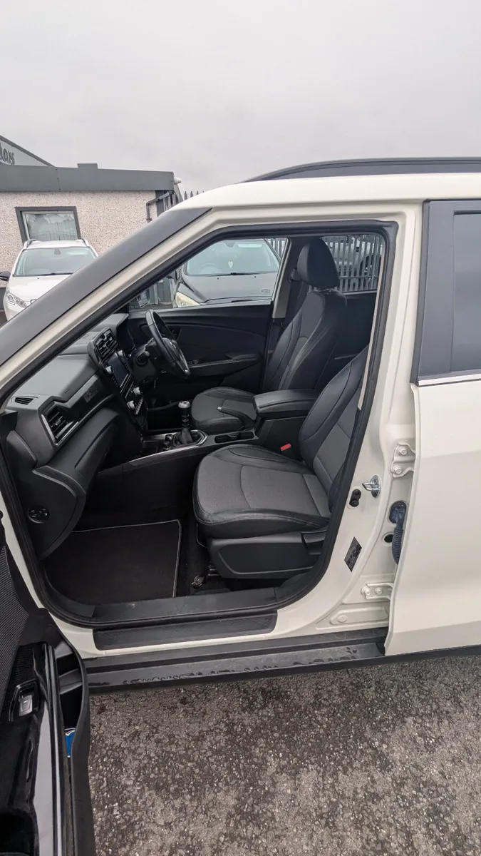 SsangYong Tivoli 2022 - Image 2