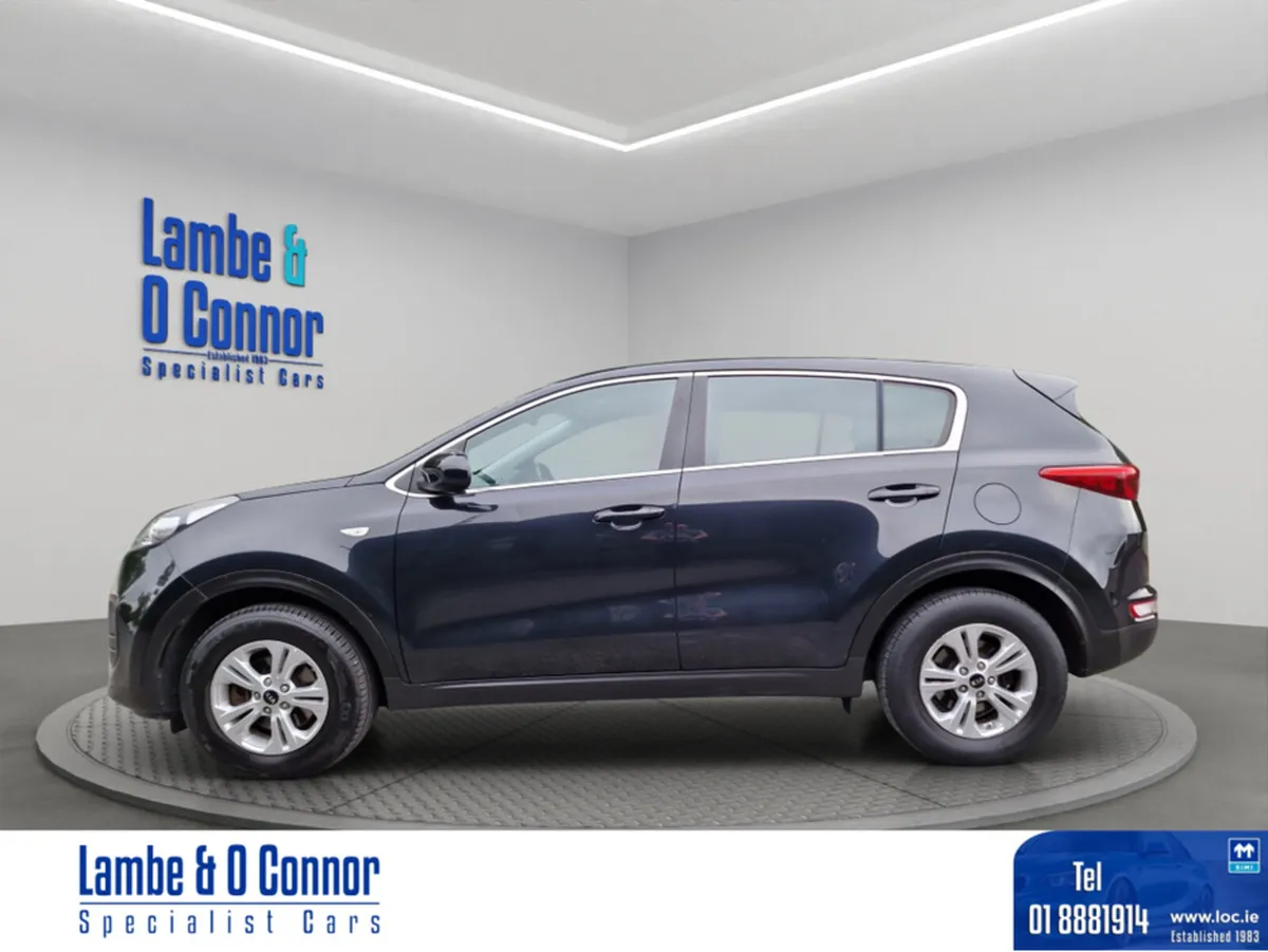 Kia Sportage **** NEW MODEL **** BLACK **** ALLOYS - Image 3