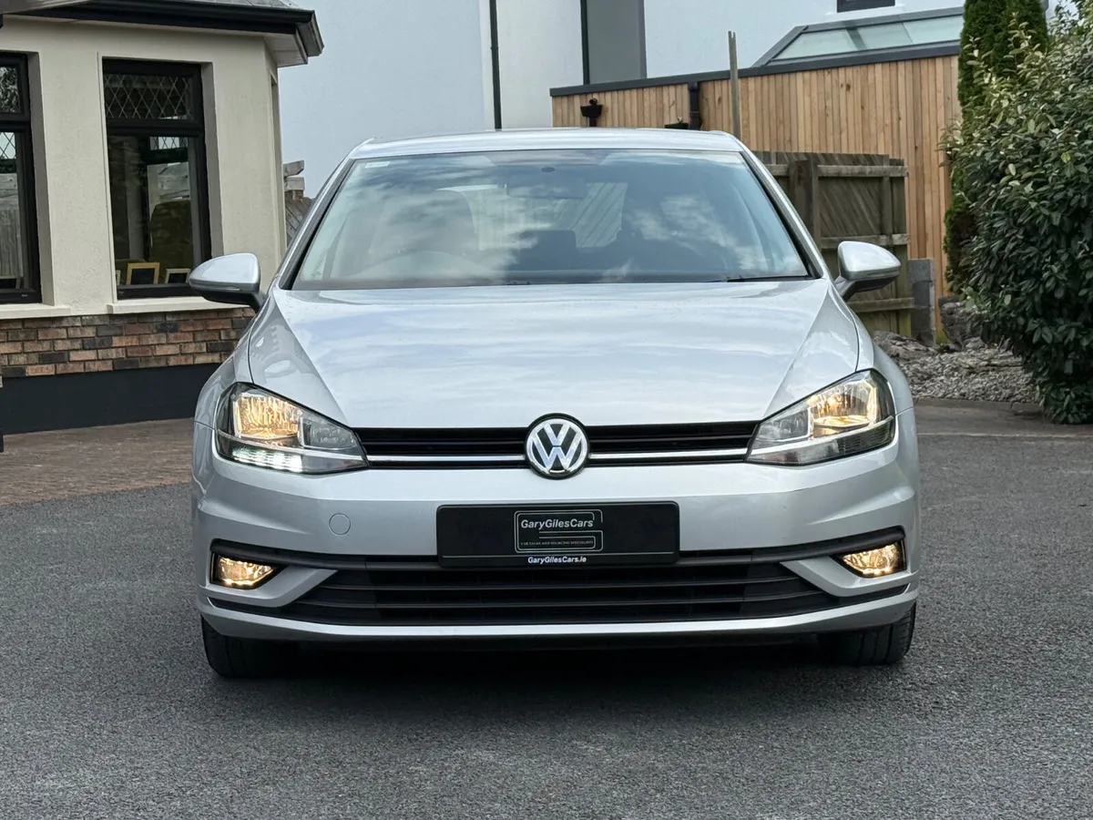 181 Volkswagen Golf Trendline! - Image 2