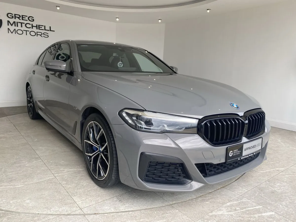BMW 5-Series 2022 - Image 3