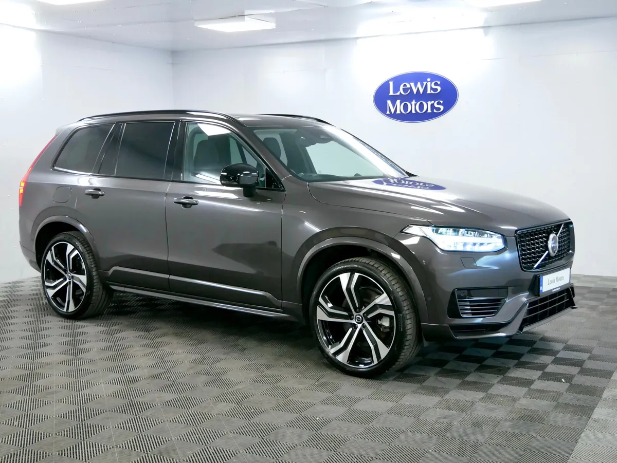 2024 Volvo XC90 T8 455BHP Ultimate Dark Theme - Image 1