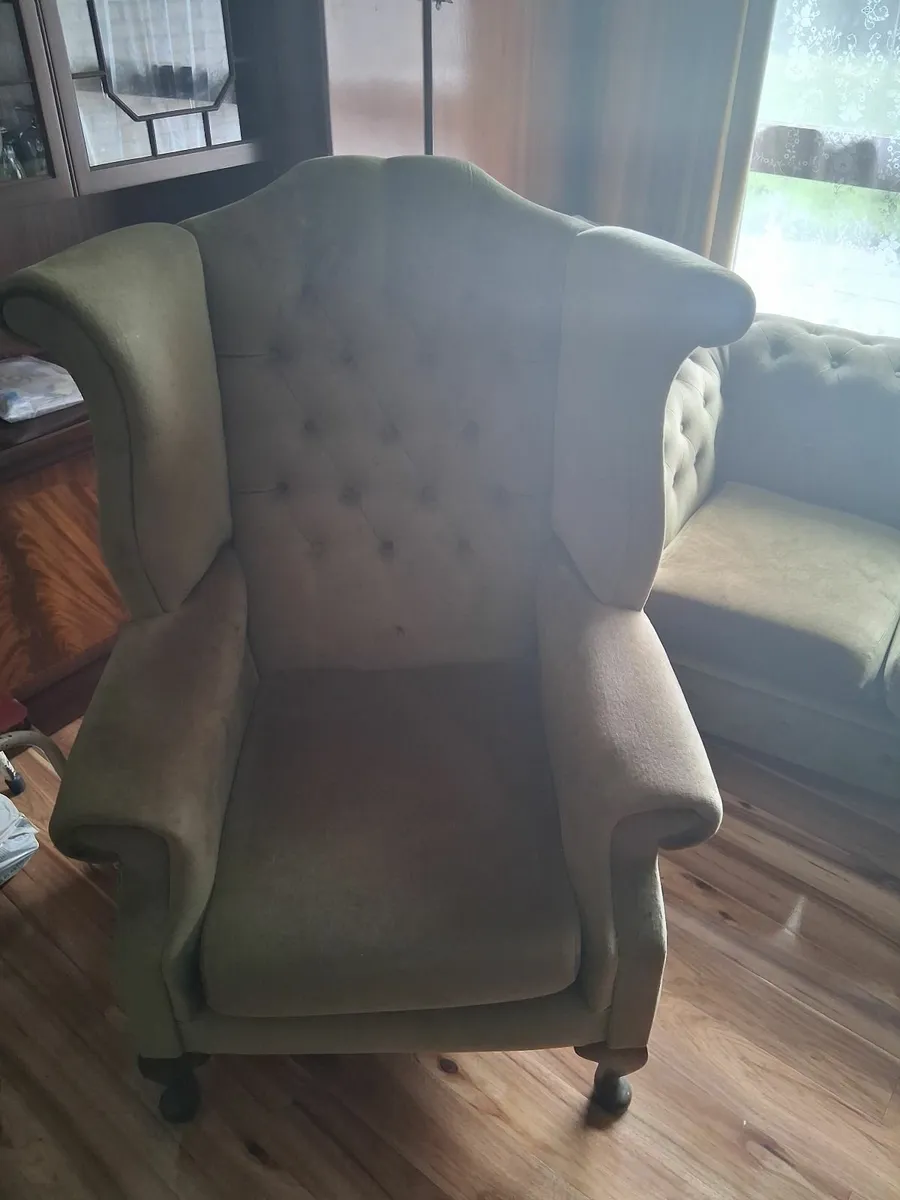 Vintage sofa and 2 armchairs - Image 2