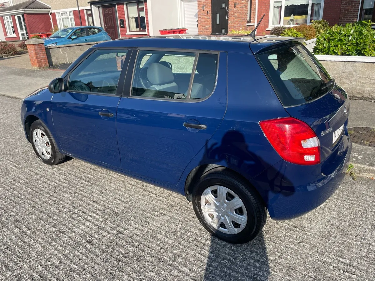 Skoda Fabia 2014 - Image 2