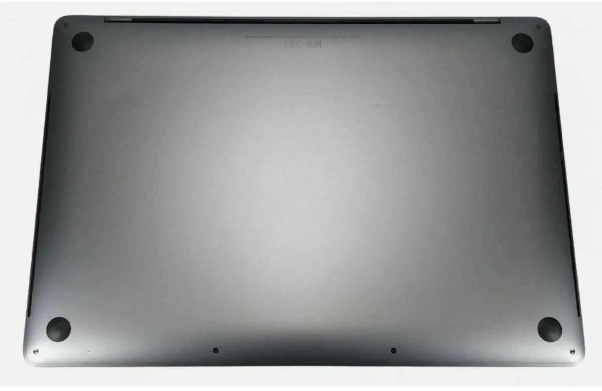 Apple 15" Macbook Pro i7 16GB RAM 2TB SSD A1707 - Image 4
