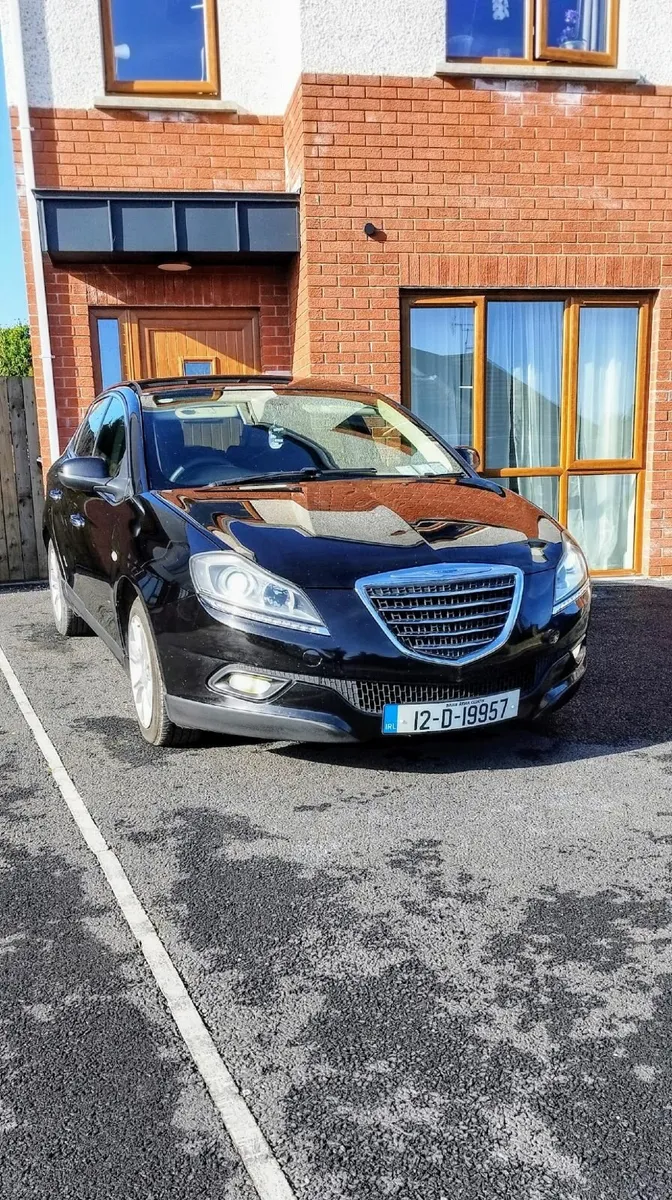 Chrysler Delta 2012 - Image 1