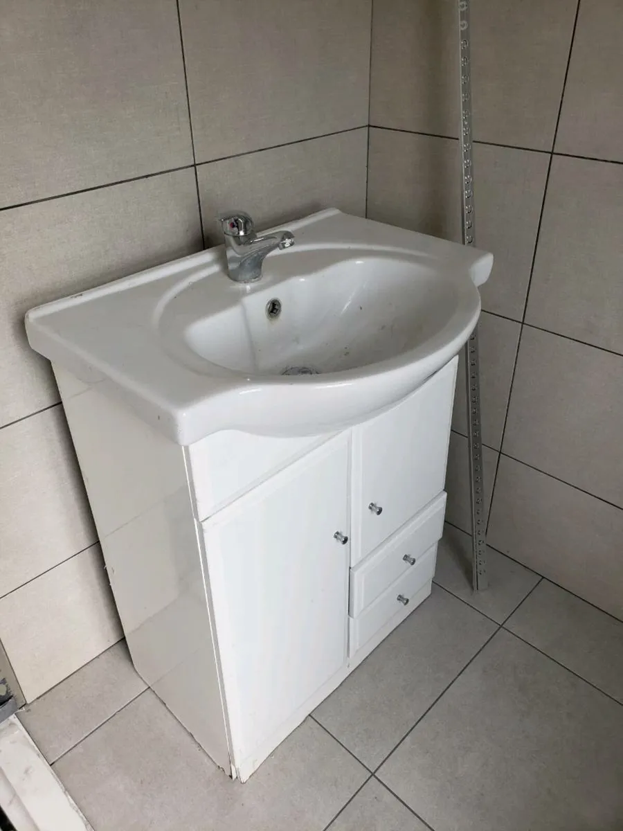Toilet and Sink Unit - Image 4