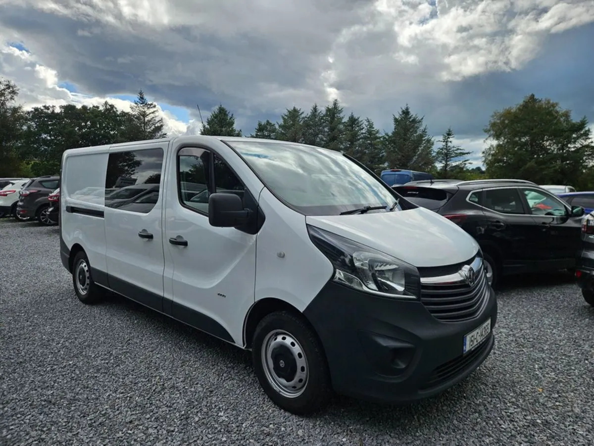 Vauxhall Vivaro Crewcab Lwb 6 Seater - Image 1