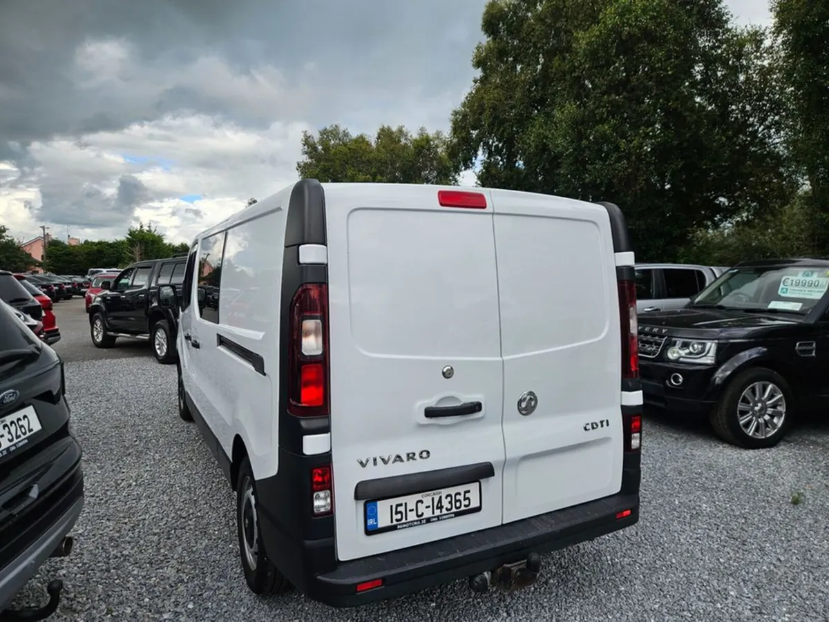 Vauxhall Vivaro Crewcab Lwb 6 Seater - Image 3