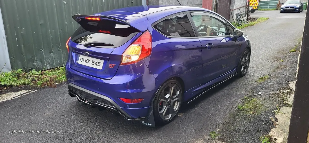 Ford Fiesta 2017 - Image 2