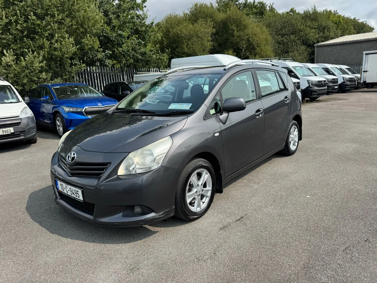 2010 Toyota verso d4d 7 seater - Image 2