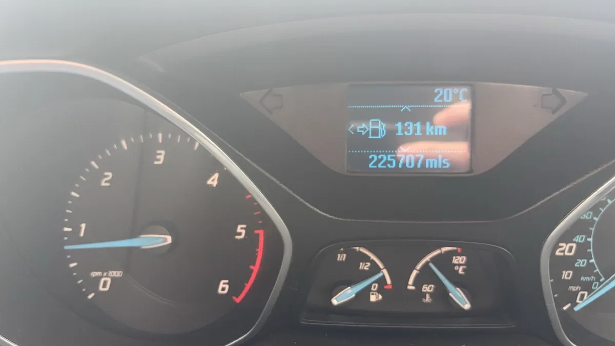 Ford Focus 2011 - Image 1