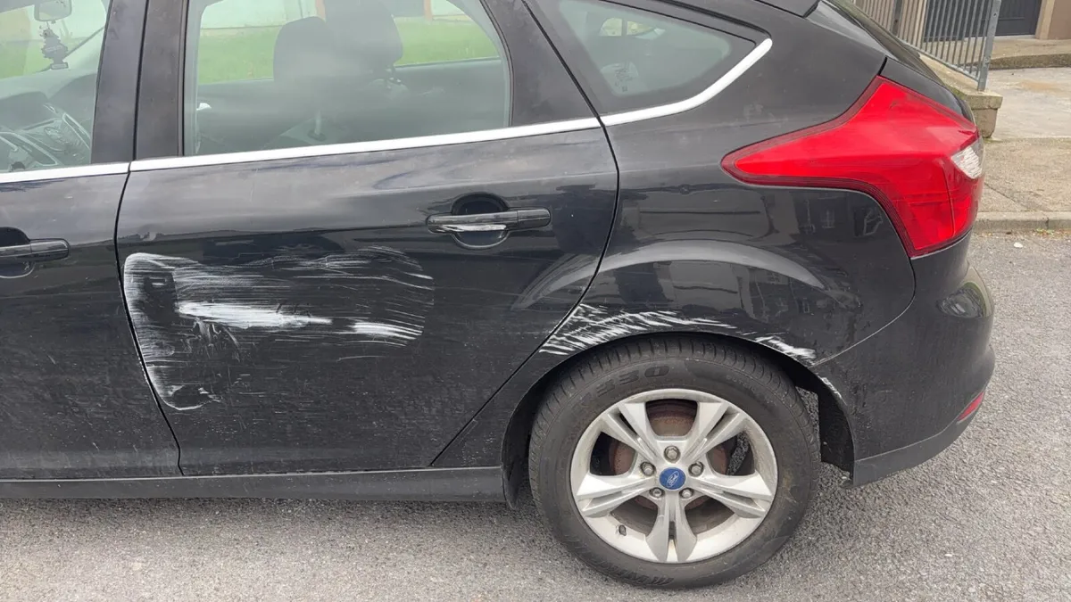 Ford Focus 2011 - Image 4