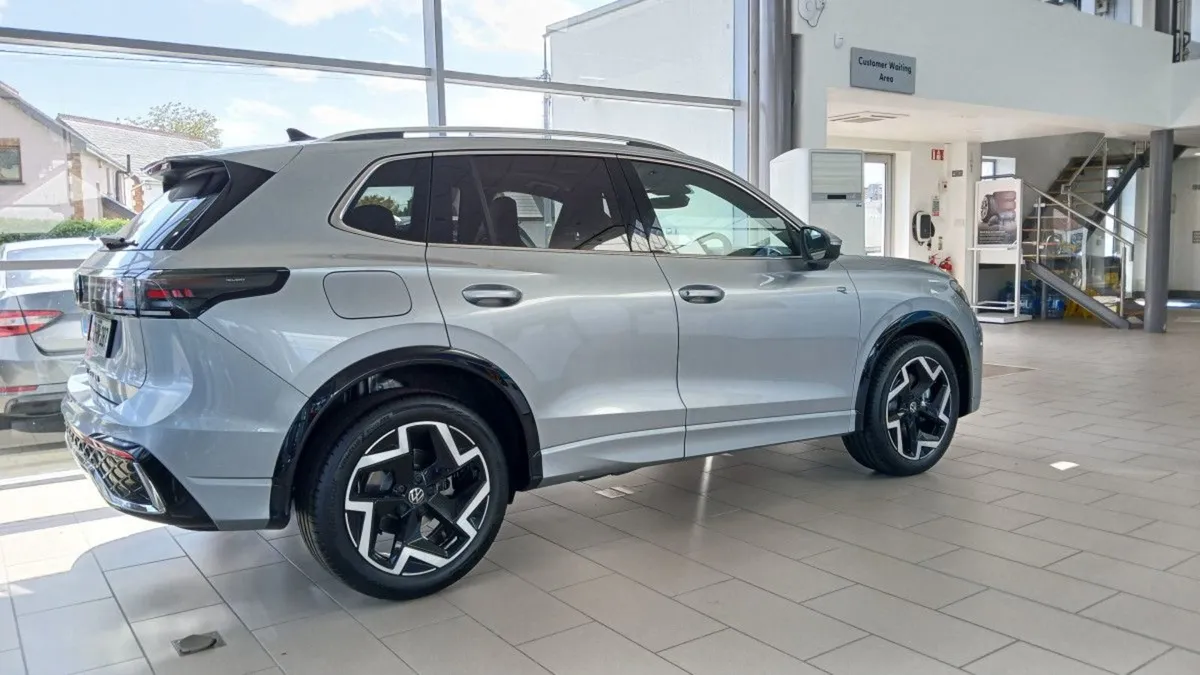 Volkswagen Tiguan R-line 75 Edition 2.0 TDI 150HP - Image 2