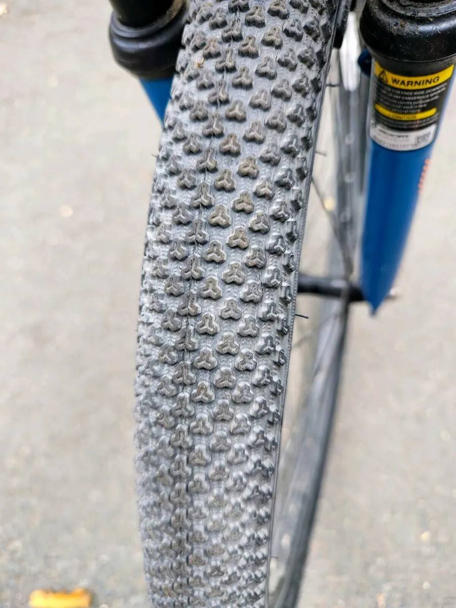 Smyth's kids Team Bike 26 inch + suspension fork - Image 2