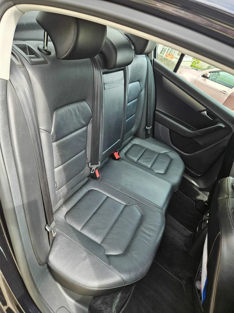 Volkswagen Passat 2014 - Image 4