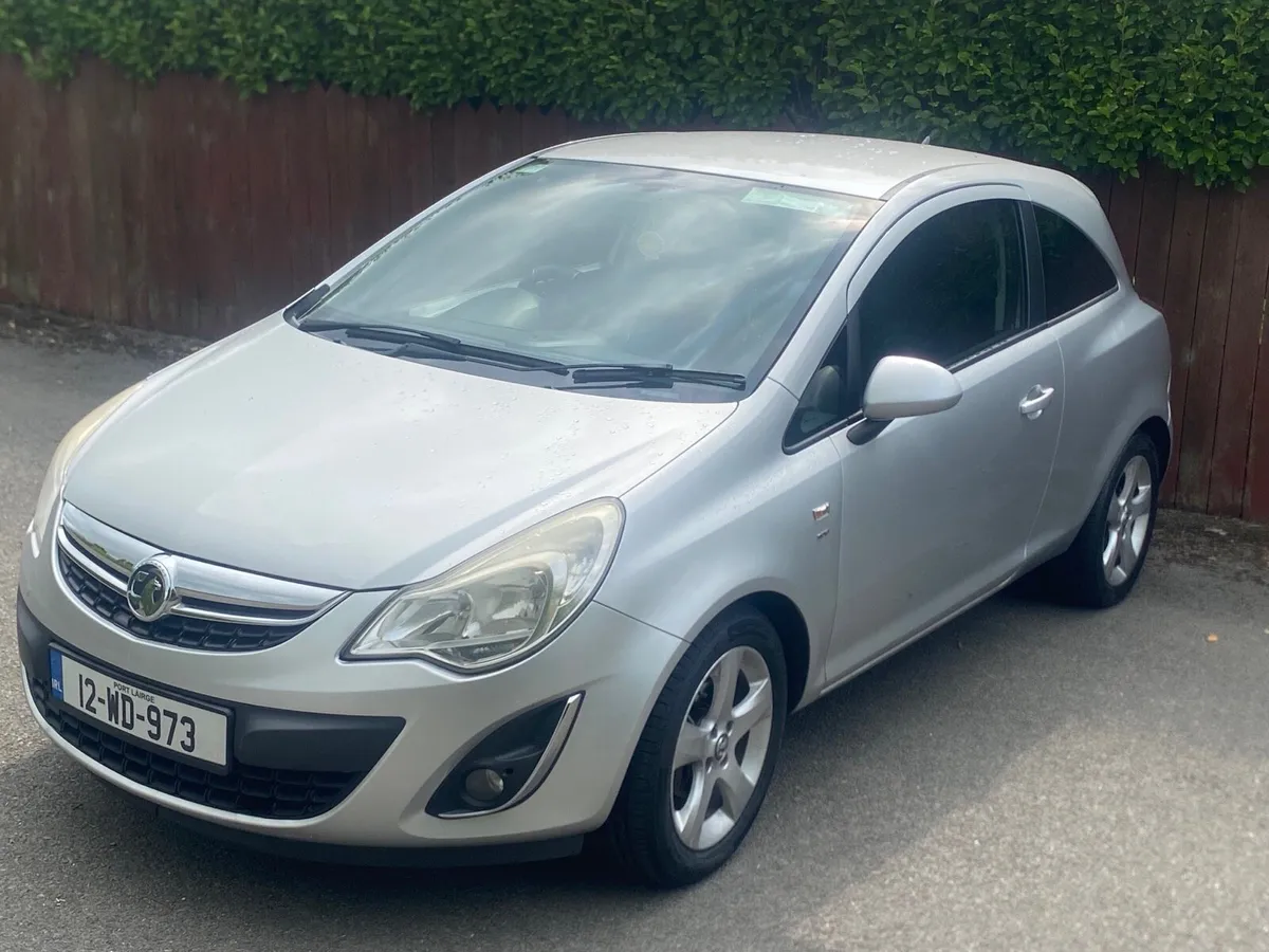 Car - Image 3