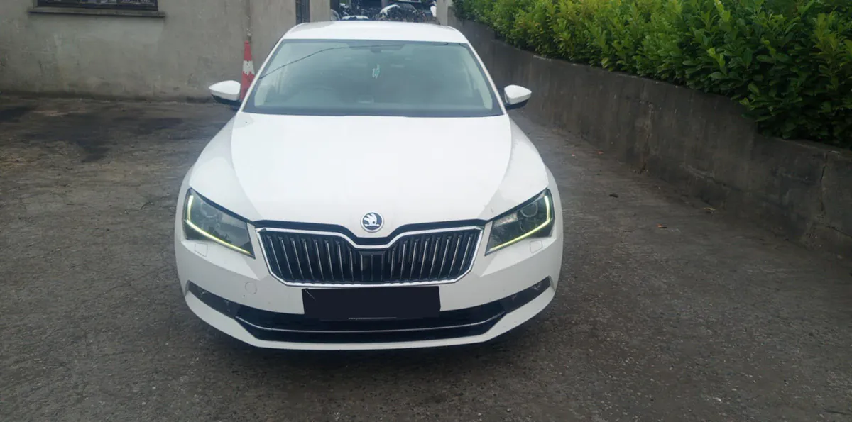 2017 SKODA SUPERB 2.0D FOR BREAKING! - Image 1