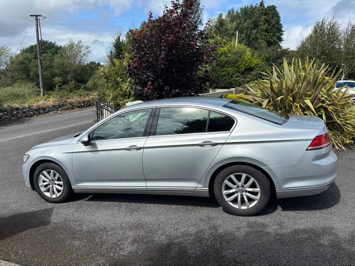 Volkswagen Passat 2015 - Image 4