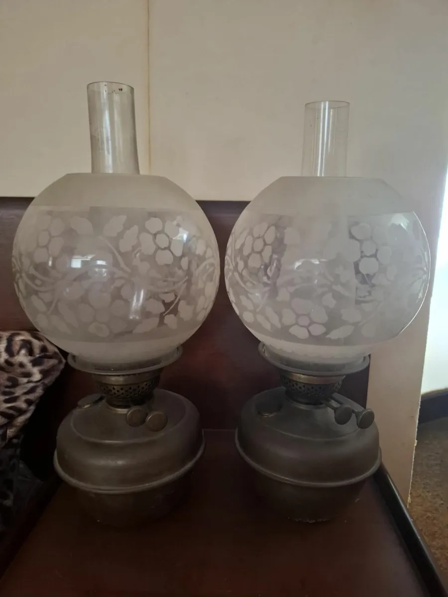 Oil lamps