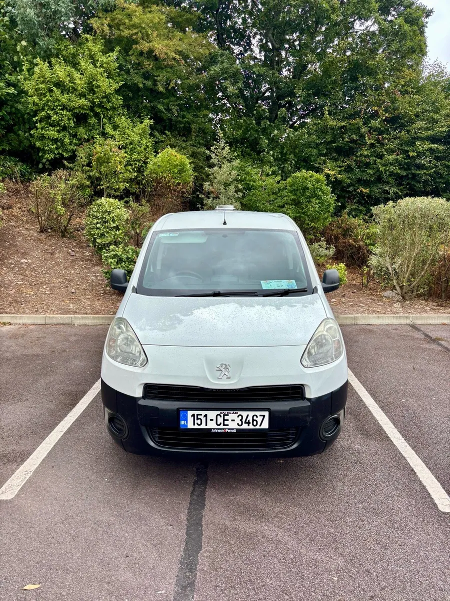 Peugeot partner 12 months doe 136k - Image 2