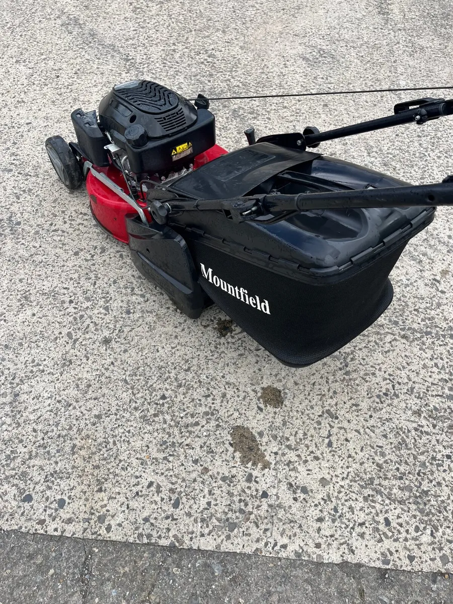 Mountfield roller mower - Image 3