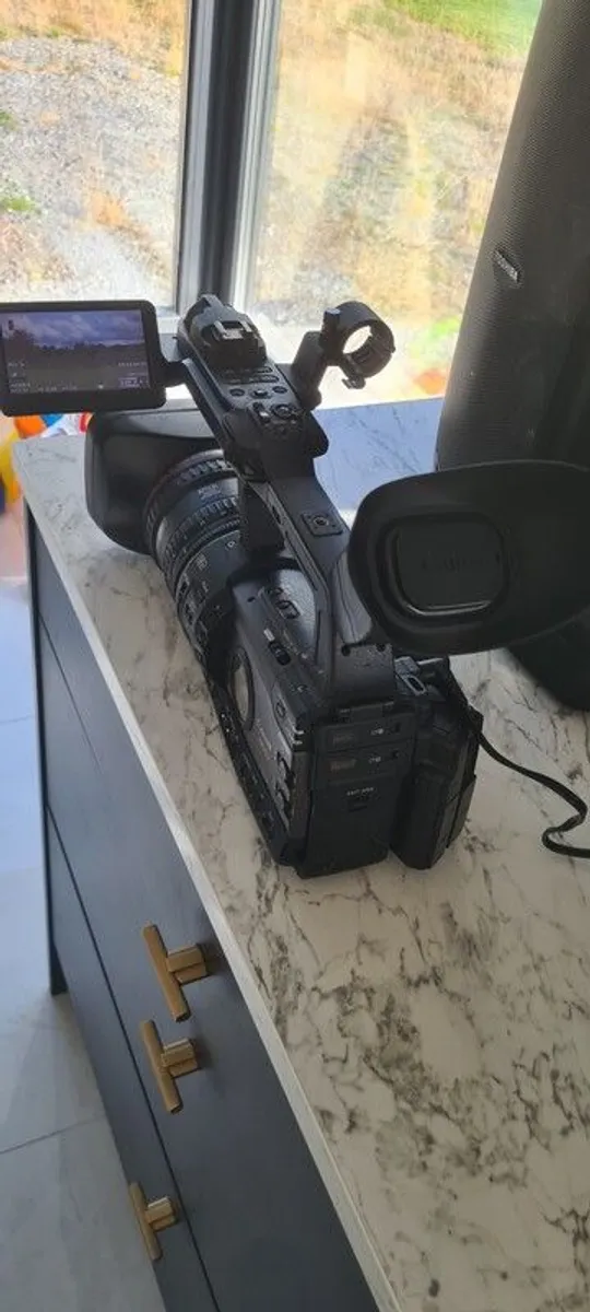 canon xf 305e - Image 3