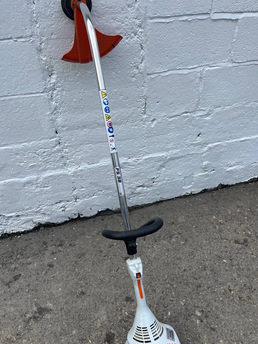 Stihl strimmer - Image 1