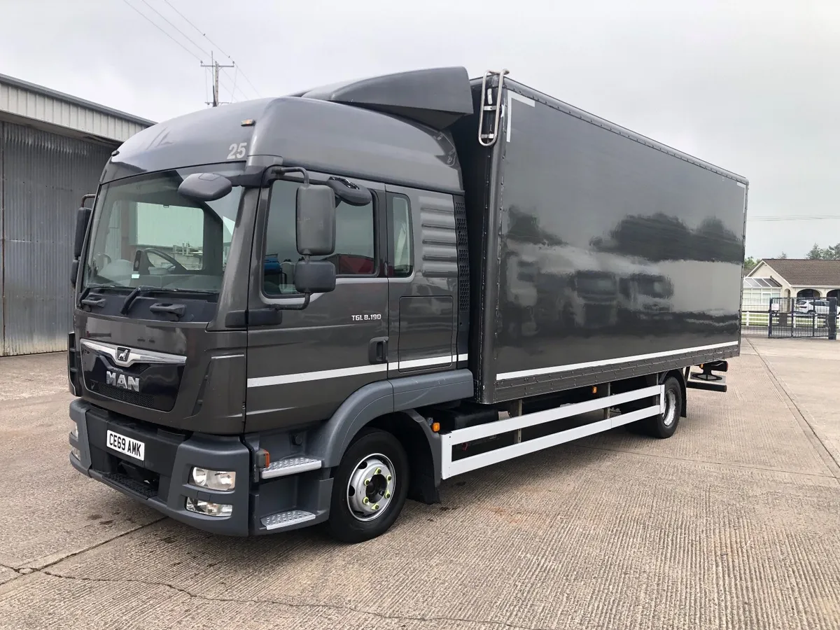 2019 MAN TGL 7500 kg sleeper cab box - Image 1