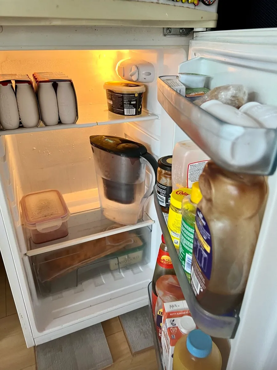 fridge - Image 4