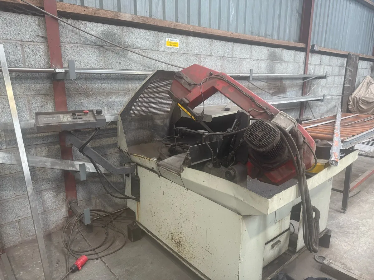 Bomar Automatic Bandsaw - Image 1