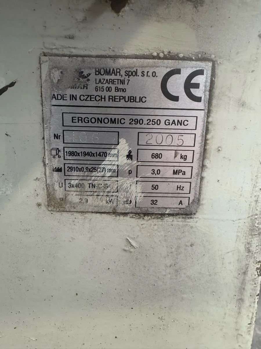 Bomar Automatic Bandsaw - Image 4