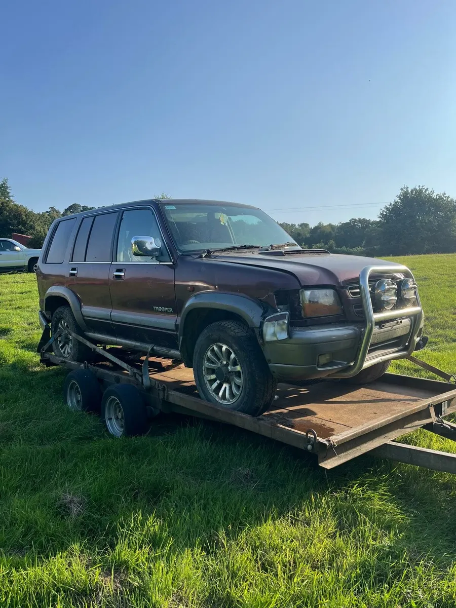 Isuzu Trooper 3.0 (Not Running) - Image 1