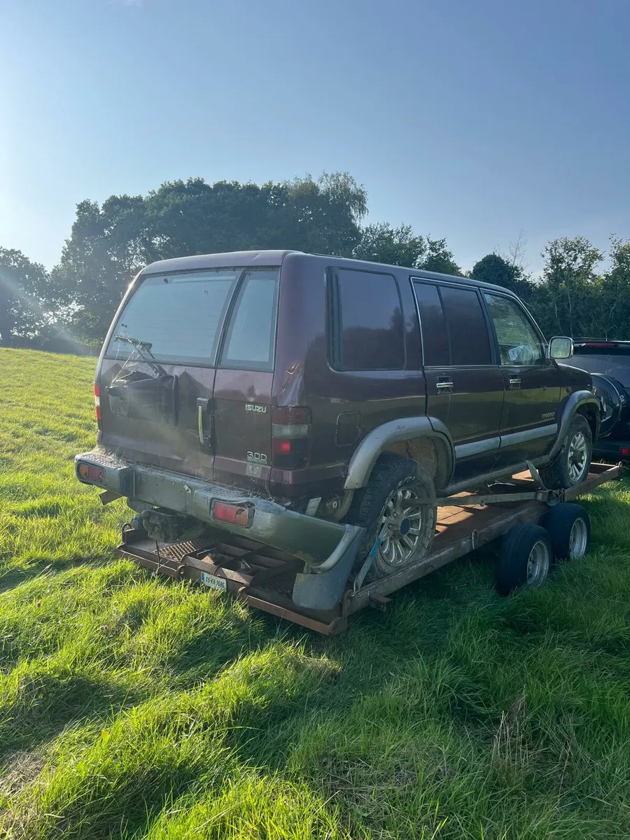 Isuzu Trooper 3.0 (Not Running) - Image 4