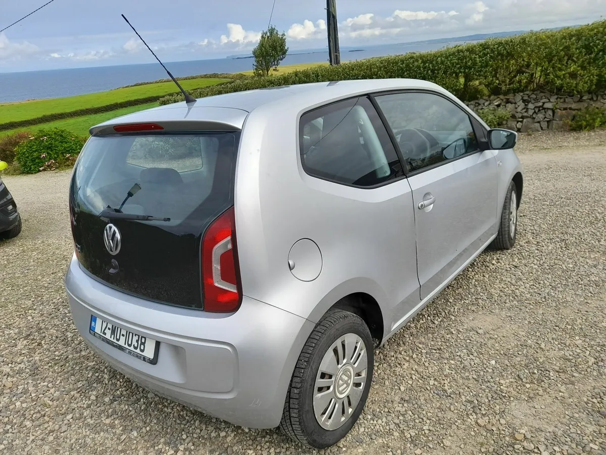 Volkswagen up! 2012 - Image 2