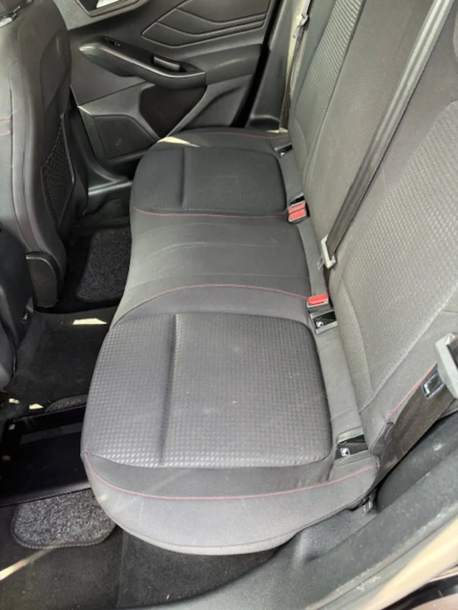 Ford Focus 2021 - Image 3