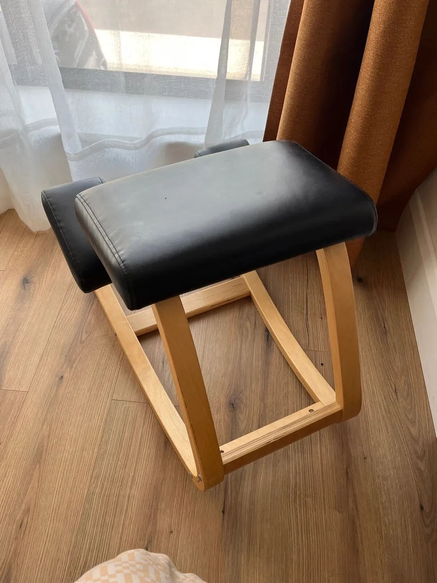 Ergonomic chair - Image 1