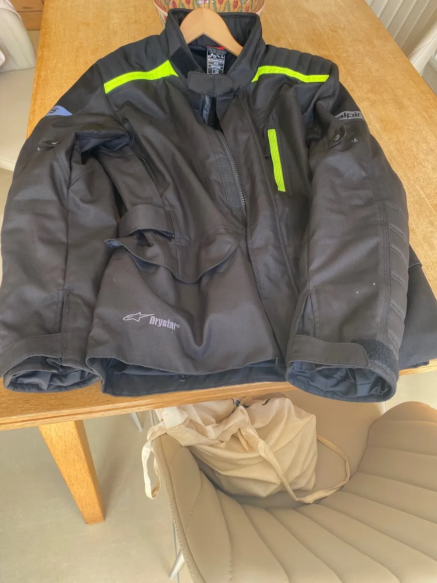 Alpinestars jacket and pants and bell helmet - Image 3