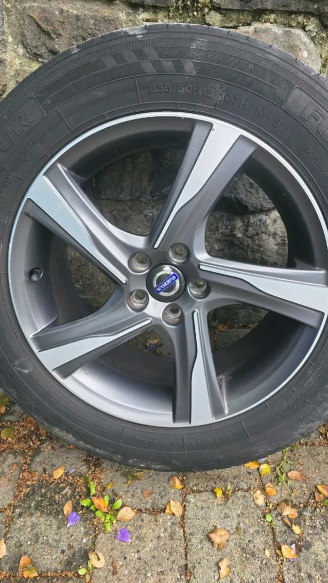 18" Genuine Volvo Wheels - Image 2