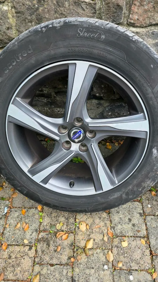 18" Genuine Volvo Wheels - Image 4